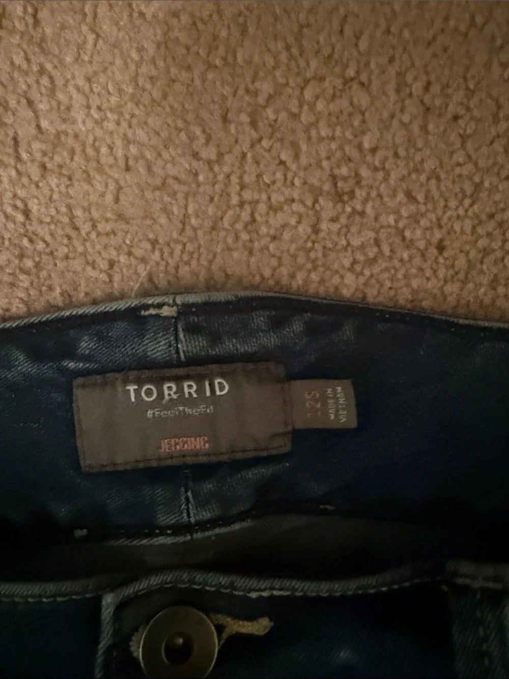 Women’s Torrid Medium Wash Jeggings
